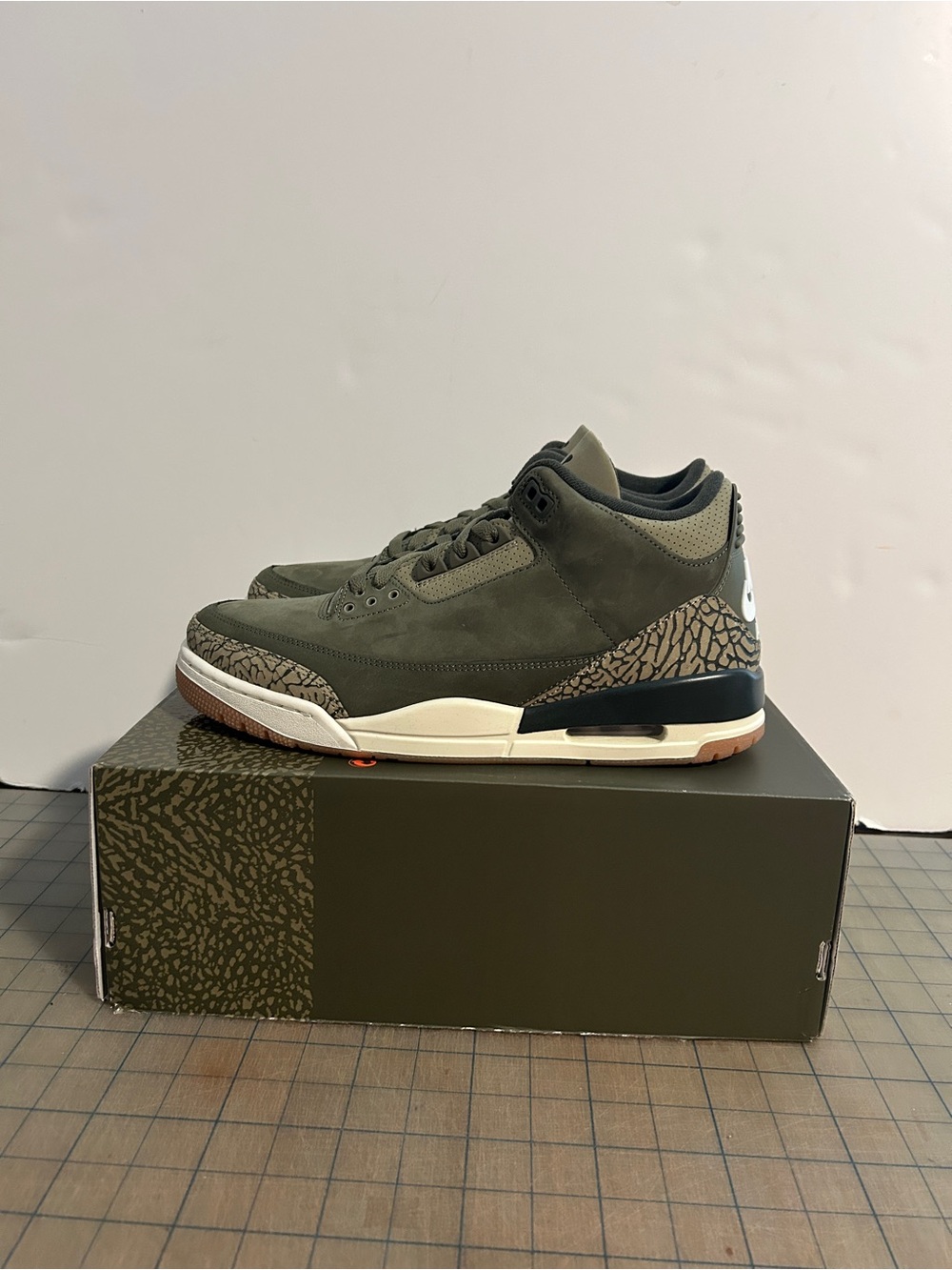 Jordan 3 Retro ‘Family Affair’